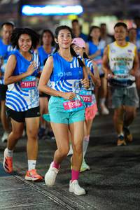 BIB: 15115, 13766, 075
                            <button type="button" onclick="openModal(23231599)" class="btn btn-primary btn-sm float-right btn-popup" data-toggle="modal" data-target=".modal-high-quality">
                        <i class="fas fa-shopping-cart"></i> Add to Cart
                    </button>
                                            <button type="button" onclick="isThisMe(23231599, true)" class="btn btn-success btn-sm float-right btn-popup btn-isme hidden" data-toggle="tooltip" data-placement="bottom" title="นี่คือรูปของคุณใช่ไหม คลิกที่นี่เพื่อเอาเข้าอัลบั้ม">
                        <i class="fas fa-plus"></i> Add to album
                    </button>
                    <button type="button" onclick="isThisMe(23231599, false)" class="btn btn-warning btn-sm float-right btn-popup btn-isnotme hidden">
                        <i class="fas fa-ban"></i> Remove from album
                    </button>
